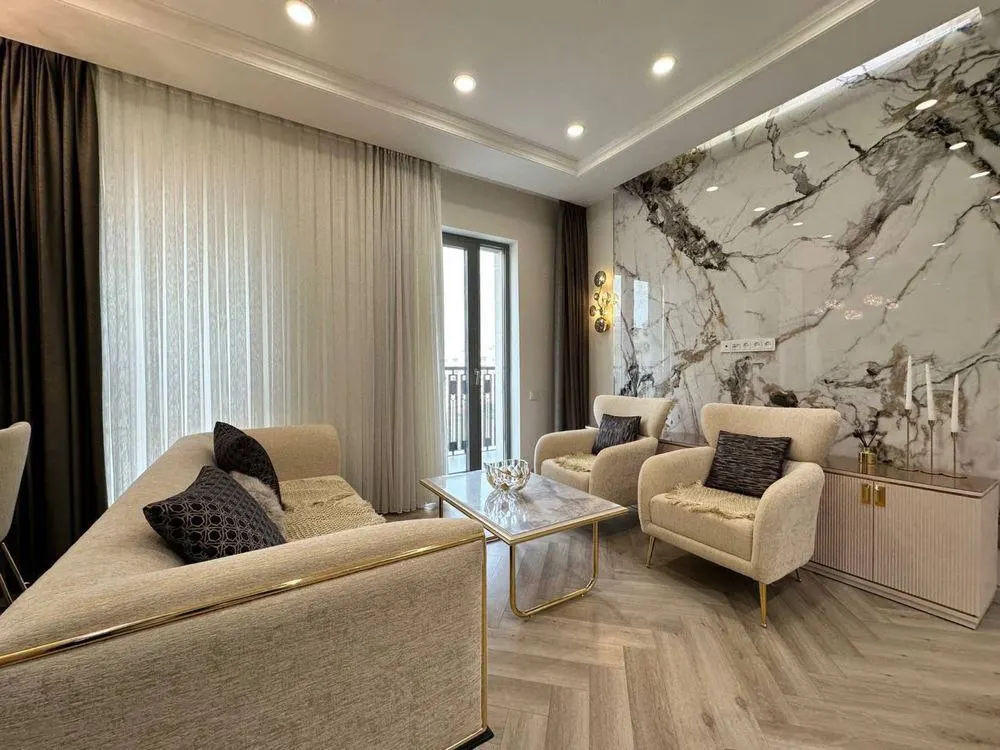 Сдаётся 3-комнатная квартира, 95 м², 2/9 этаж — Мирабадский район