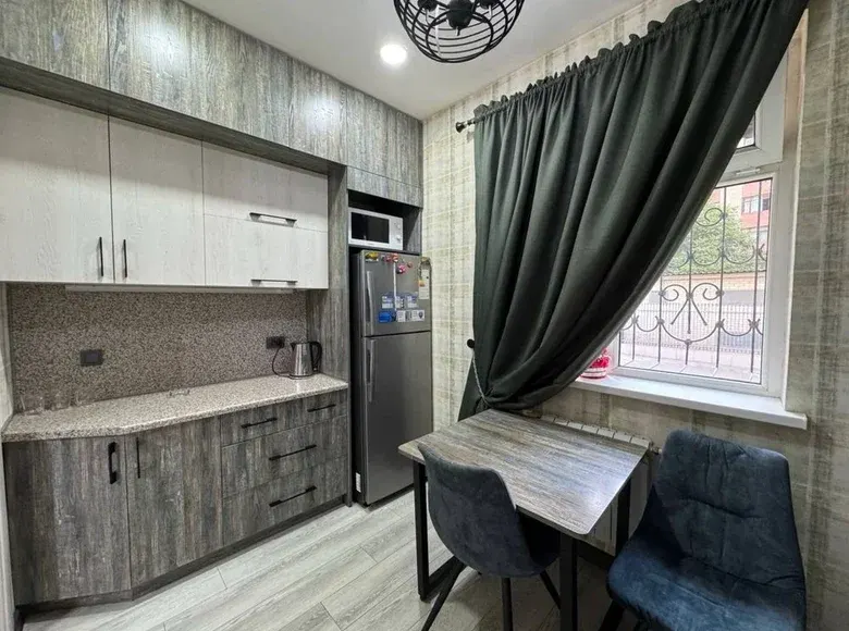 Sotiladi 2 xonali kvartira, 60 m², 1/8 qavat — Yakkasaroy tumani