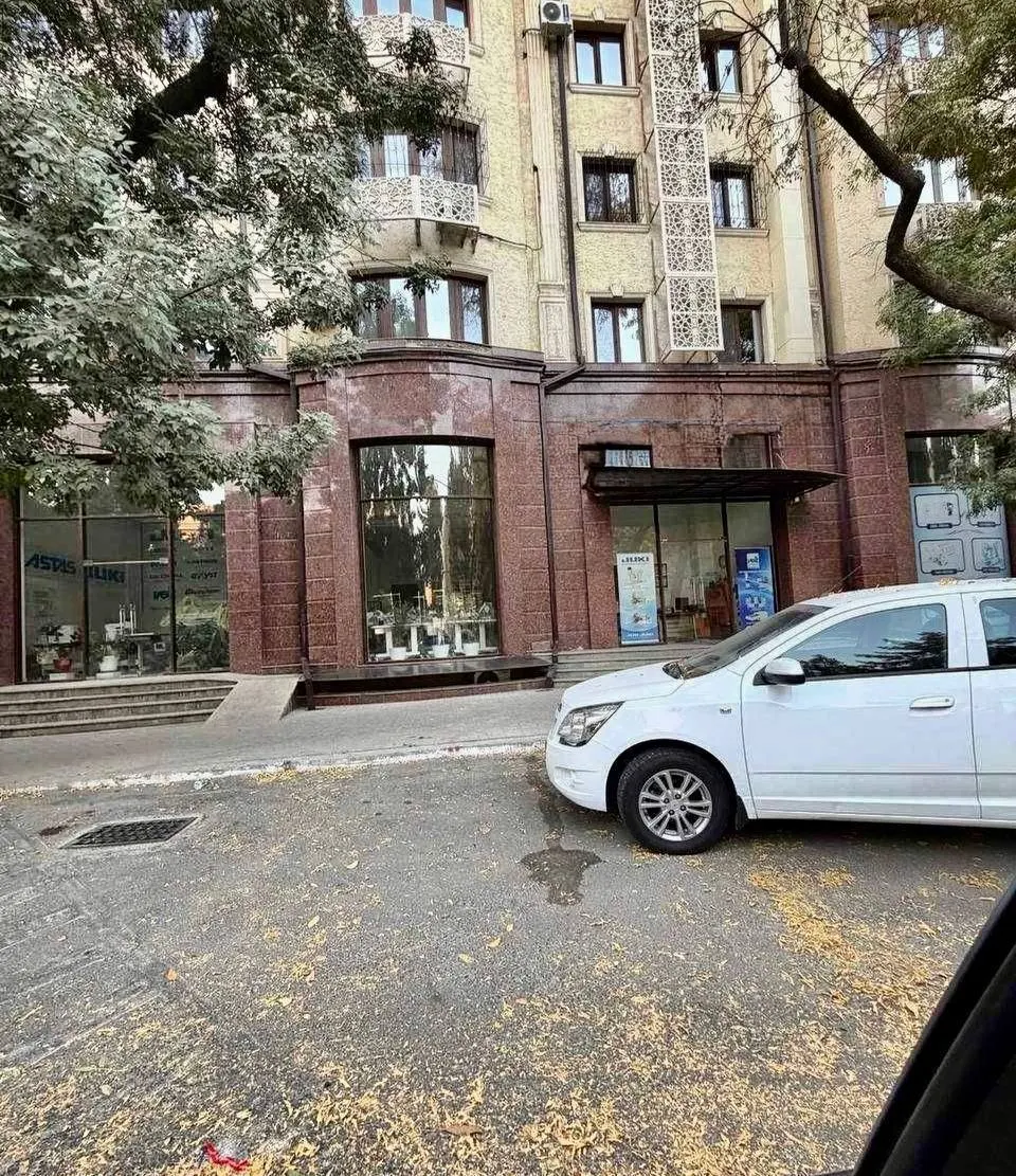 Сотилади тижорат биноси, 530 м², 1/1 қават — Миробод тумани