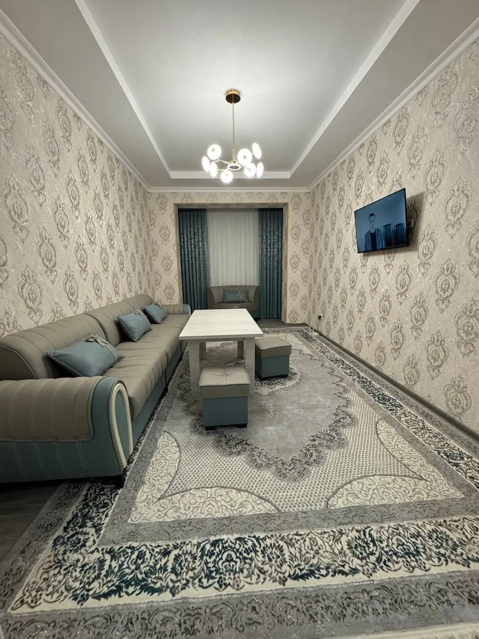 Сдаётся 2-комнатная квартира, 80 м², 7/8 этаж — Гулистан