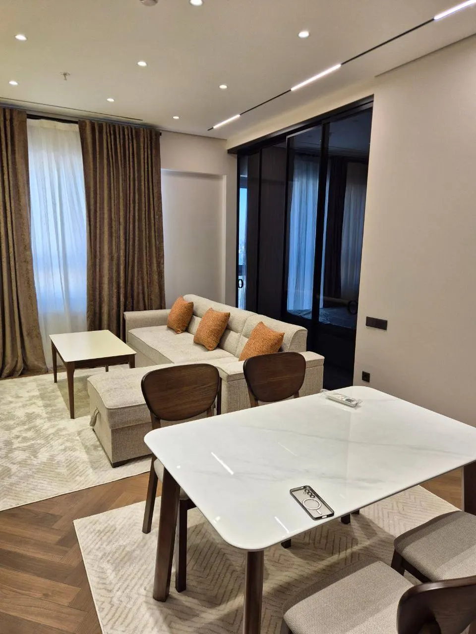 Sotiladi 2 xonali kvartira, 50 m², 17/25 qavat — Mirzo Ulugʻbek tumani