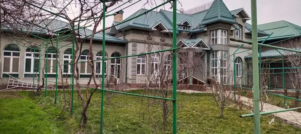 Ижарага берилади 6 хонали ҳовли уй, 12 сотих, 2 қаватли — Бектемир тумани