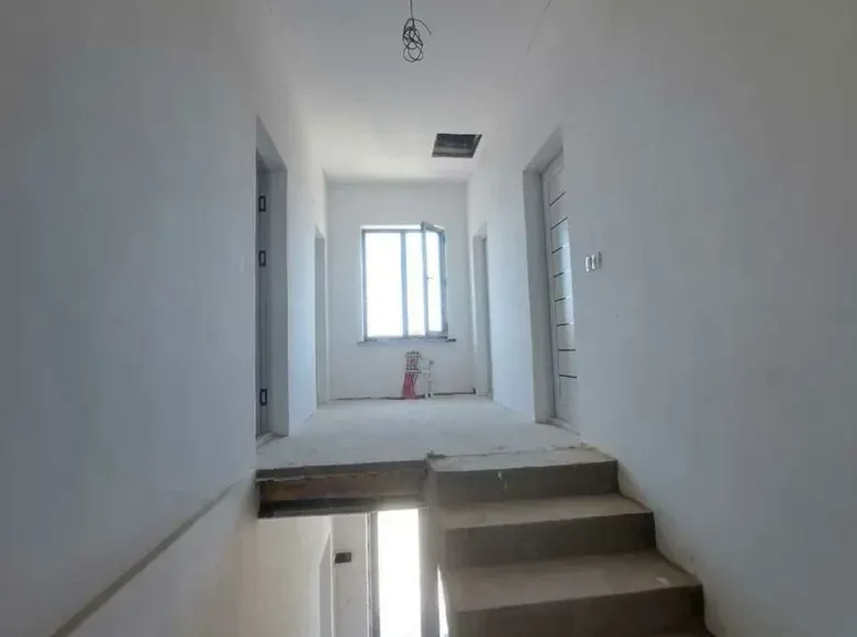 Сотилади 4 хонали ҳовли уй, 1.7 сотих, 170 м² — Сергели тумани