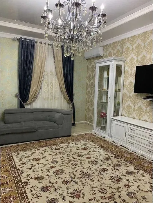 Ижарага берилади 3 хонали квартира, 120 м², 4/5 қават — Яккасарой тумани