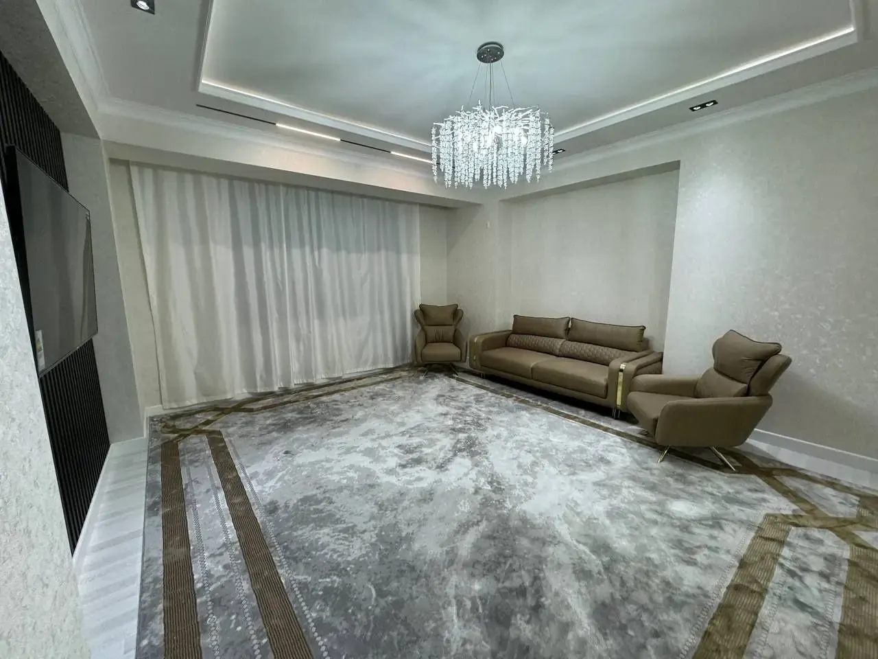 Продаётся 5-комнатная квартира, 173 м², 7/8 этаж — Алмазарский район