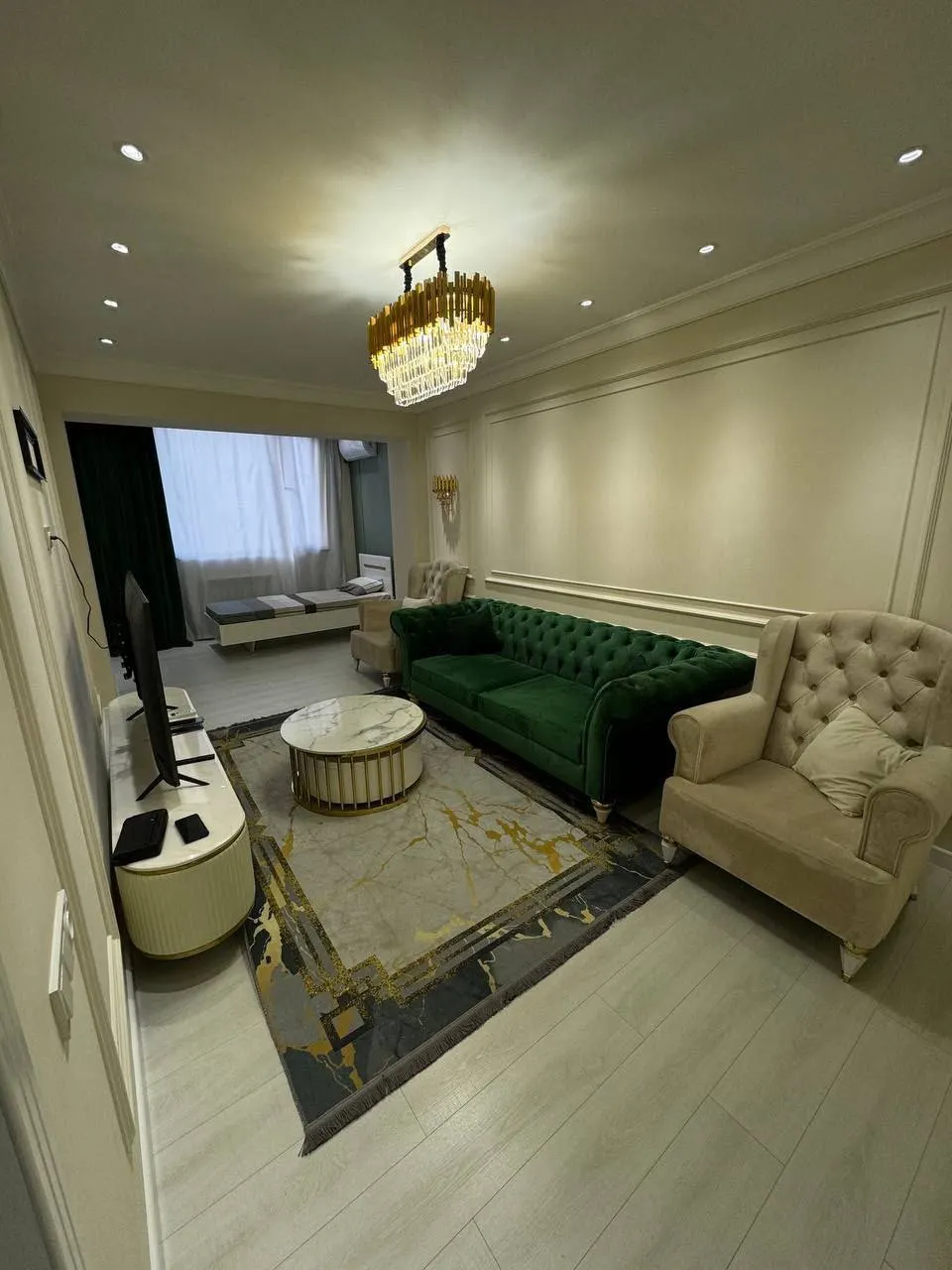 Sotiladi 3 xonali kvartira, 72 m², 2/4 qavat — Yunusobod tumani