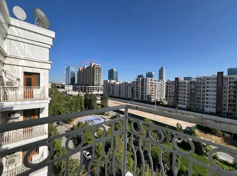Сотилади 4 хонали квартира, 104 м², 7/8 қават — Тошкент шаҳри