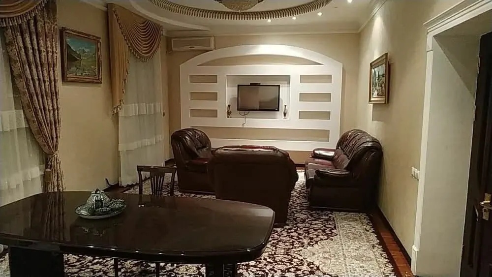 Сдаётся 4-комнатный дом, 271 м², 2 этажа — Мирзо-Улугбекский район