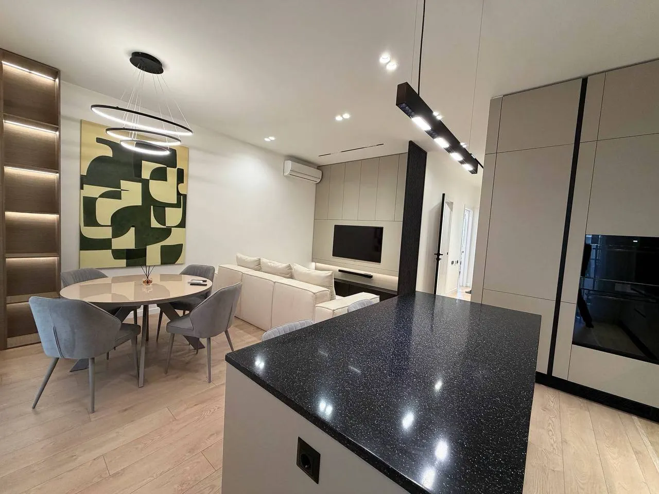 Сотилади 3 хонали квартира, 80 м², 7/9 қават — Миробод тумани