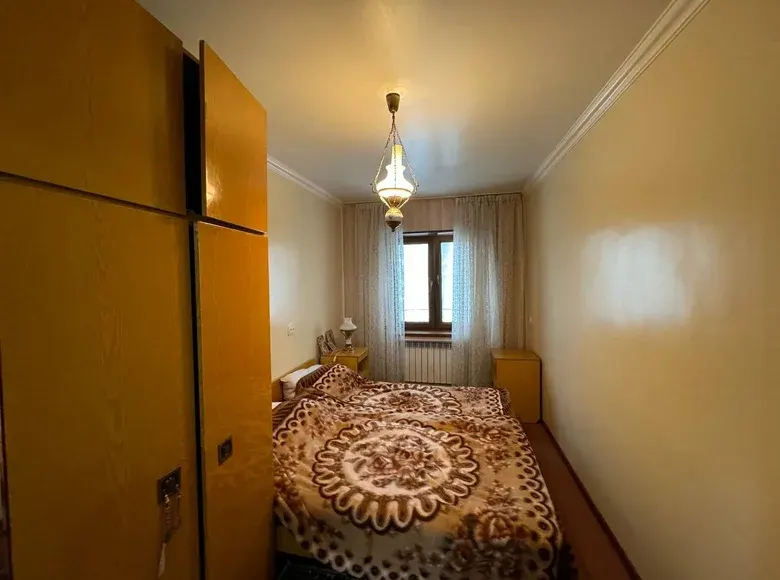 Сотилади 2 хонали квартира, 51 м², 2/3 қават — Фарғона шаҳри