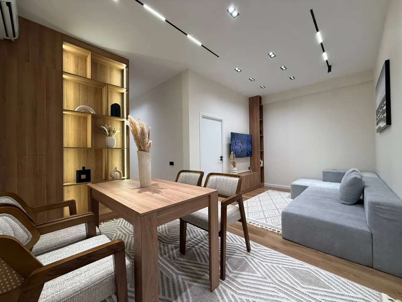 Сотилади 2 хонали квартира, 55 м², 7/10 қават — Мирзо Улуғбек тумани