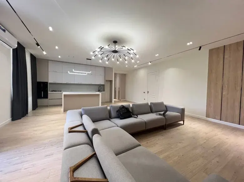 Ijaraga beriladi 3 xonali kvartira, 130 m², 5/9 qavat — Mirzo Ulugʻbek tumani
