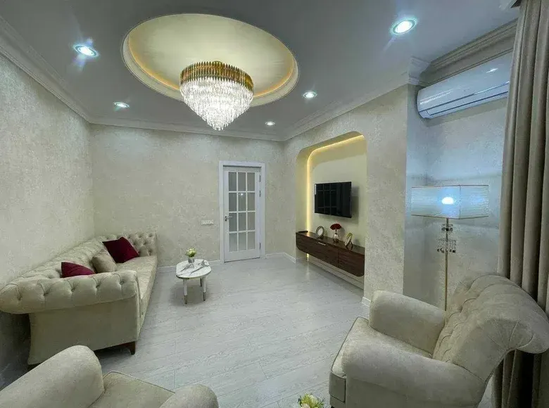 Сдаётся 3-комнатная квартира, 80 м², 5/8 этаж — Яккасарайский район