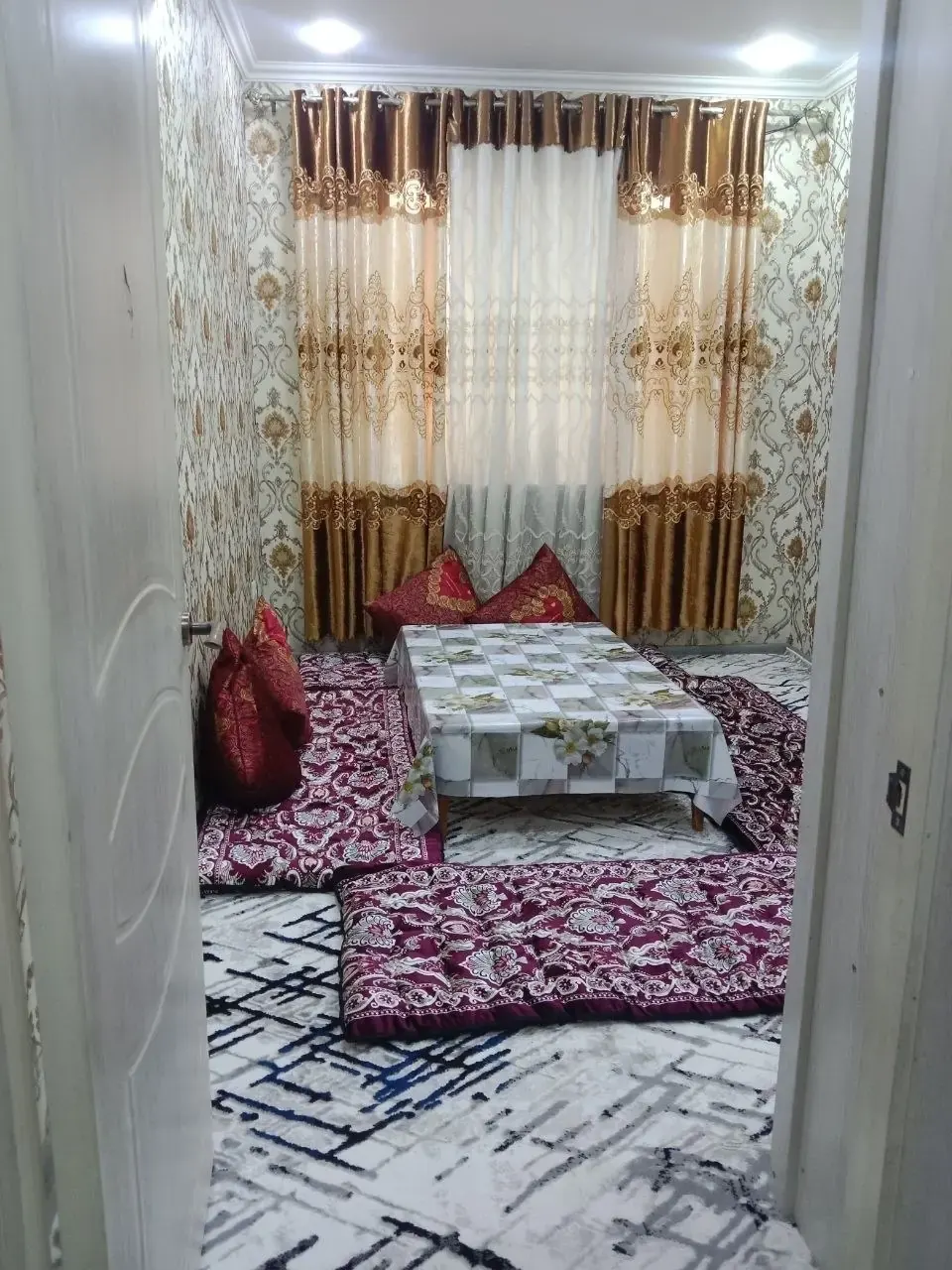 Сдаётся 1-комнатная квартира, 35 м², 1/3 этаж — Мирзо-Улугбекский район