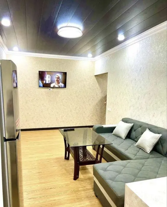 Сдаётся 1-комнатная квартира, 40 м², 1/5 этаж — Яккасарайский район