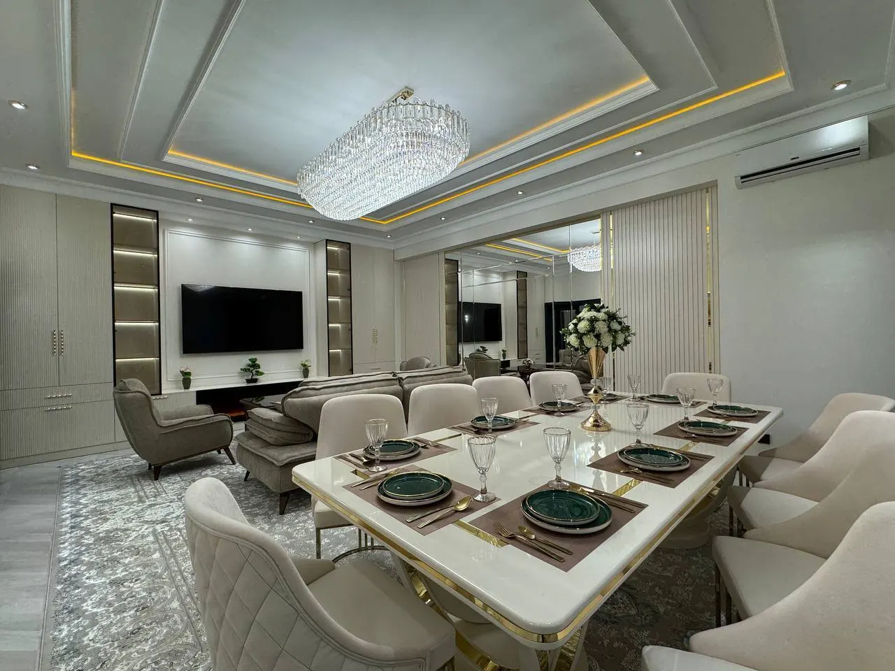Ижарага берилади 4 хонали квартира, 143 м², 5/8 қават — Миробод тумани