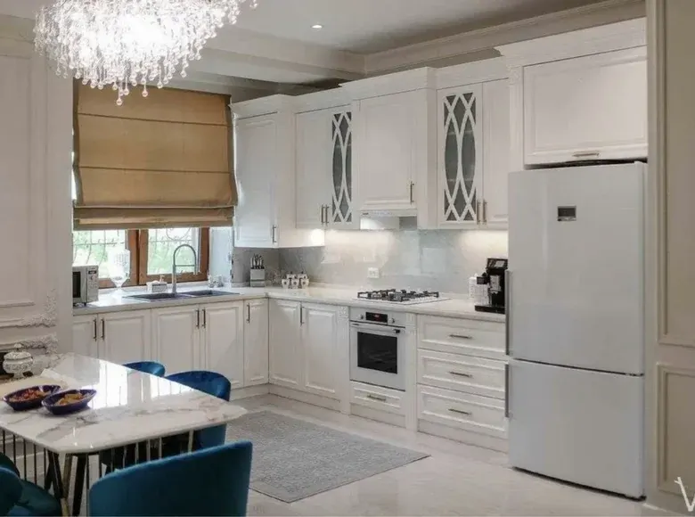 Ижарага берилади 5 хонали квартира, 220 м², 8/9 қават — Яккасарой тумани