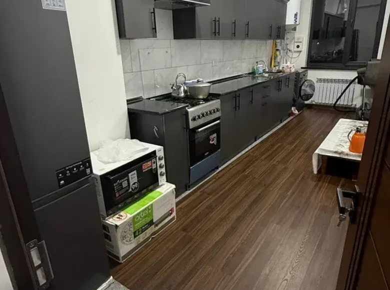 Сдаётся 1-комнатная квартира, 40 м², 1/8 этаж — Учтепинский район