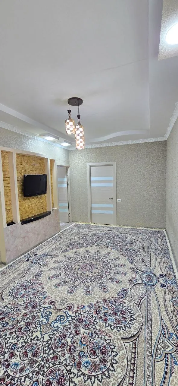 Продаётся 2-комнатная квартира, 47 м², 1/4 этаж — Чиланзарский район