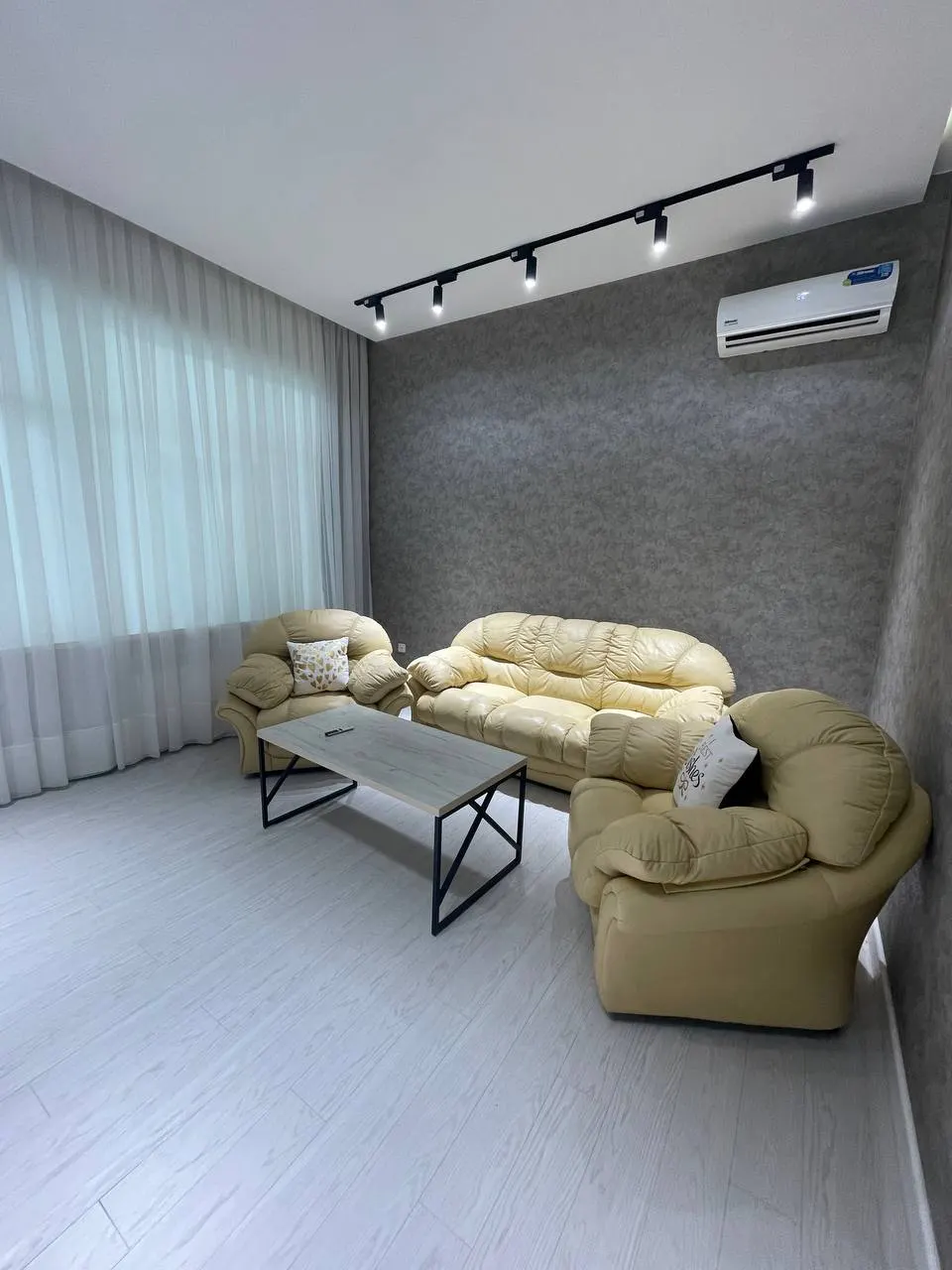 Ижарага берилади 2 хонали квартира, 65 м², 7/10 қават — Яккасарой тумани