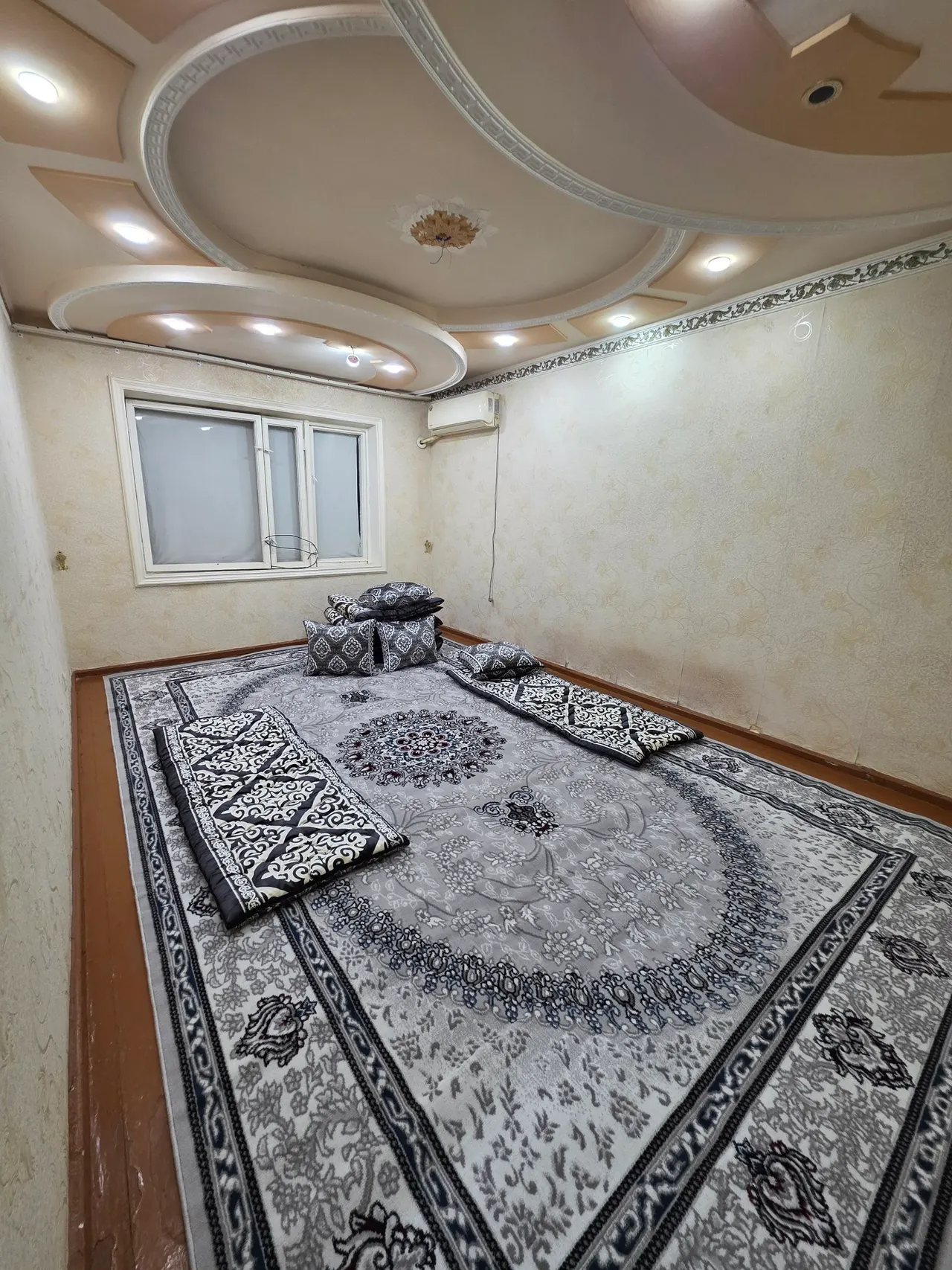 Ijaraga beriladi 3 xonali kvartira, 70 m², 4/4 qavat — Yangiyoʻl tumani