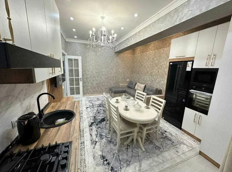 Sotiladi 2 xonali kvartira, 50 m², 2/7 qavat — Mirzo Ulugʻbek tumani