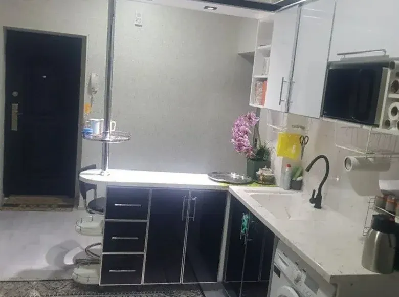 Продаётся 3-комнатная квартира, 60 м², 2/9 этаж — Мирабадский район