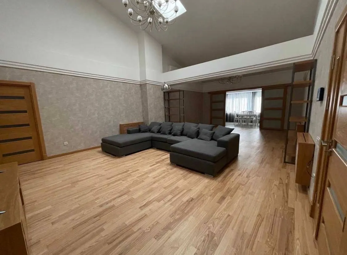 Ijaraga beriladi 4 xonali kvartira, 230 m², 7/7 qavat — Mirzo Ulugʻbek tumani