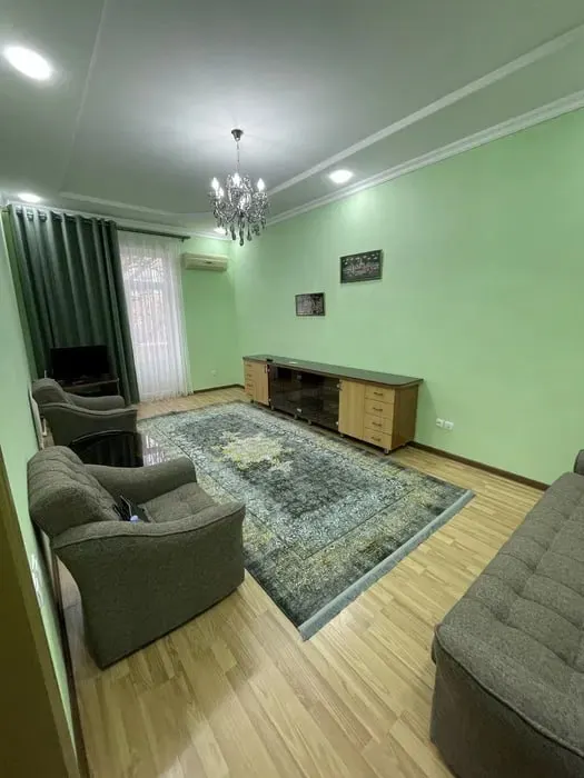 Сдаётся 3-комнатная квартира, 75 м², 4/4 этаж — Мирабадский район
