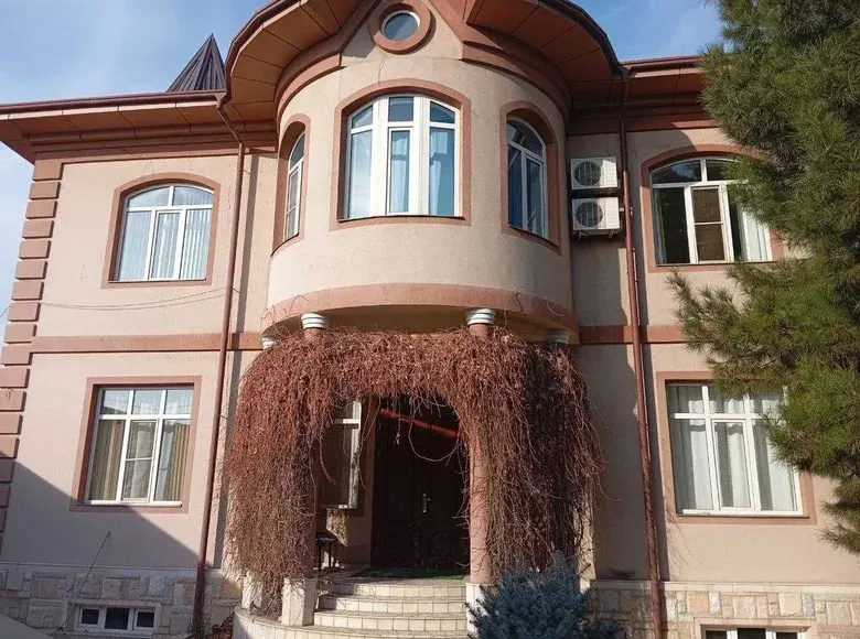 Сдаётся 5-комнатный дом, 3.2 сот. — Мирабадский район