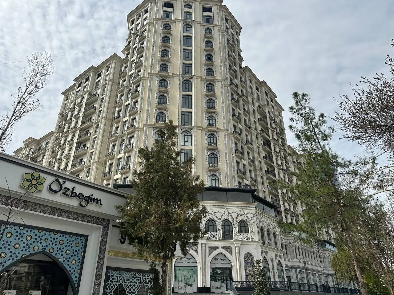 Сотилади тижорат биноси, 197 м², 1/5 қават — Яккасарой тумани