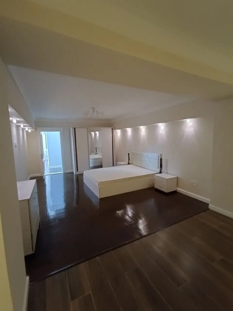 Ijaraga beriladi 3 xonali kvartira, 110 m², 8/9 qavat — Mirobod tumani
