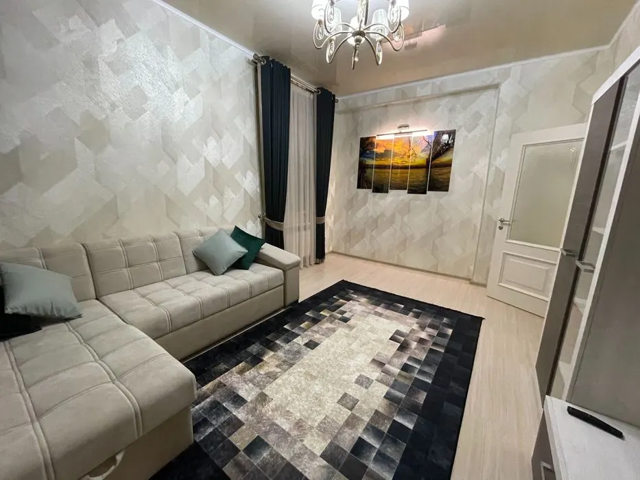 Сдаётся 2-комнатная квартира, 55 м², 6/9 этаж — Яккасарайский район