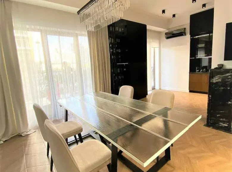 Сдаётся 3-комнатная квартира, 105 м², 1/8 этаж — Яккасарайский район