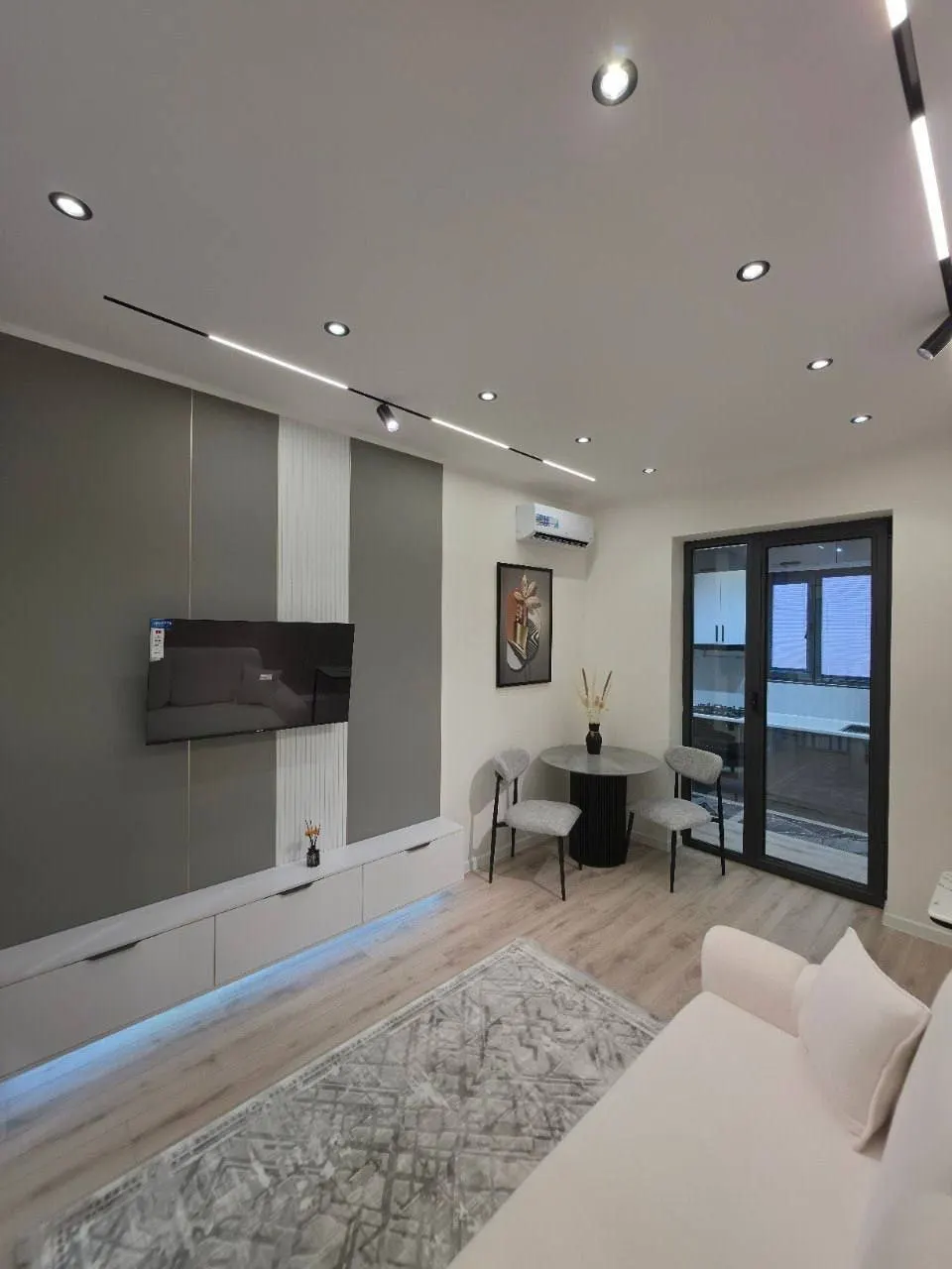 Sotiladi 2 xonali kvartira, 43 m², 2/16 qavat — Mirobod tumani