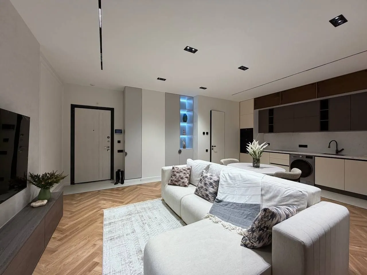 Ижарага берилади 2 хонали квартира, 55 м², 10/25 қават — Мирзо Улуғбек тумани