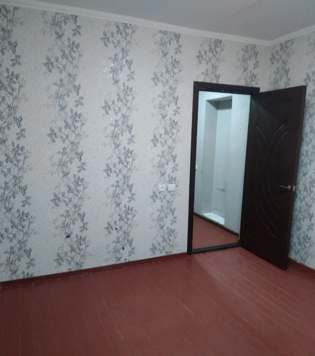 Сотилади 1 хонали квартира, 18 м², 4/4 қават — Яшнобод тумани