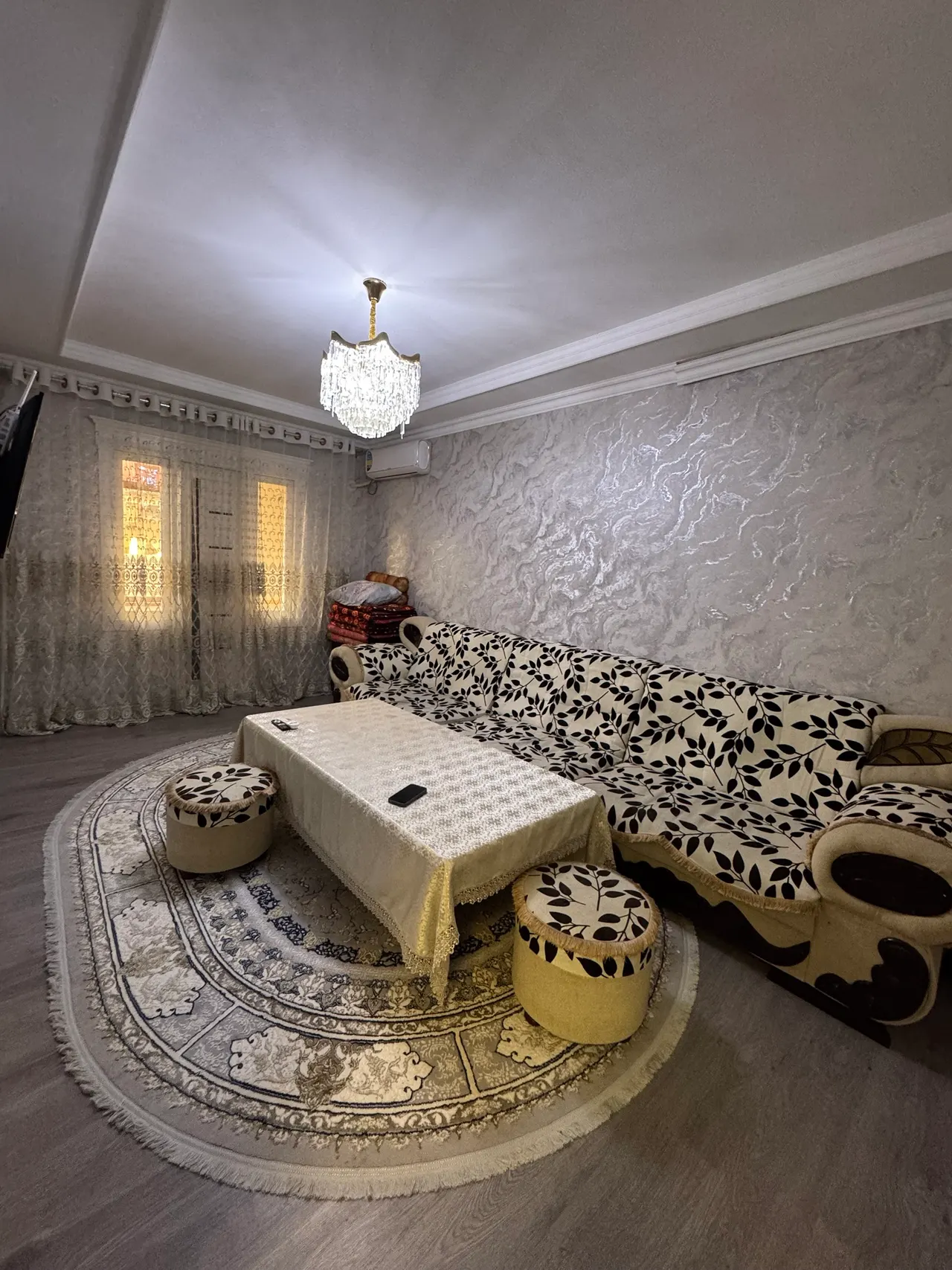 Сдаётся 2-комнатная квартира, 57 м², 2/4 этаж — Давлатабадский район
