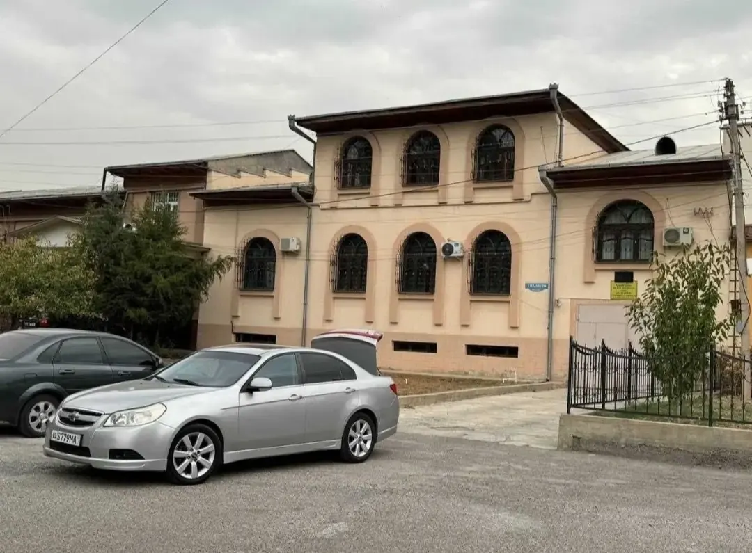 Ijaraga beriladi hovli uy, 12 sotix, 2 qavatli — Yunusobod tumani
