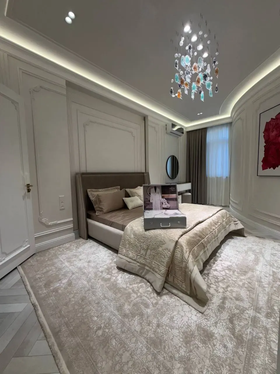 Сотилади 5 хонали квартира, 200 м², 2/6 қават — Яккасарой тумани