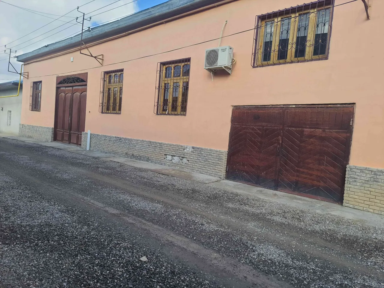 Продаётся дом, 6 сот., 2 этажа — Навои