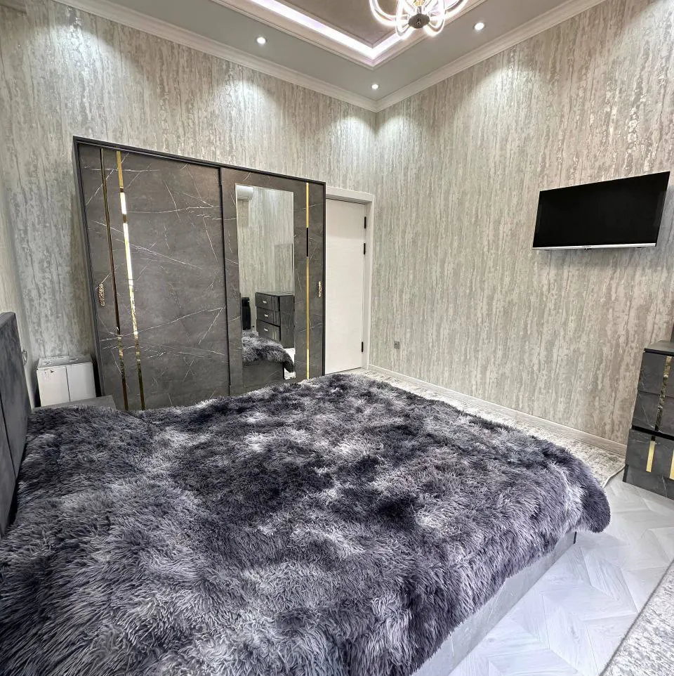 Кунлик ижарага 2 хонали квартира, 60 м², 3/7 қават — Шайхонтоҳур тумани