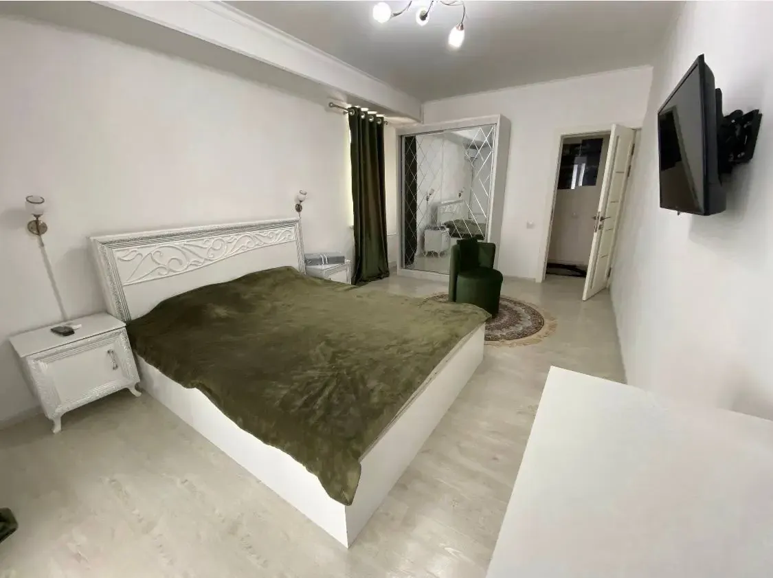 Ijaraga beriladi 3 xonali kvartira, 80 m², 10/12 qavat — Mirobod tumani