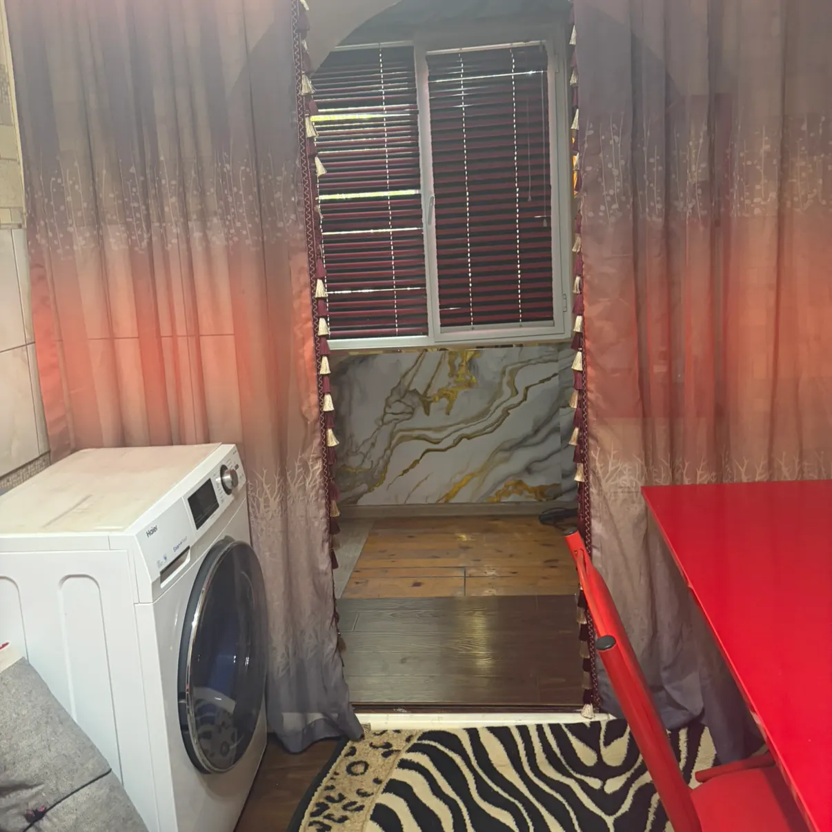 Ижарага берилади 2 хонали квартира, 42 м², 1/4 қават — Яккасарой тумани
