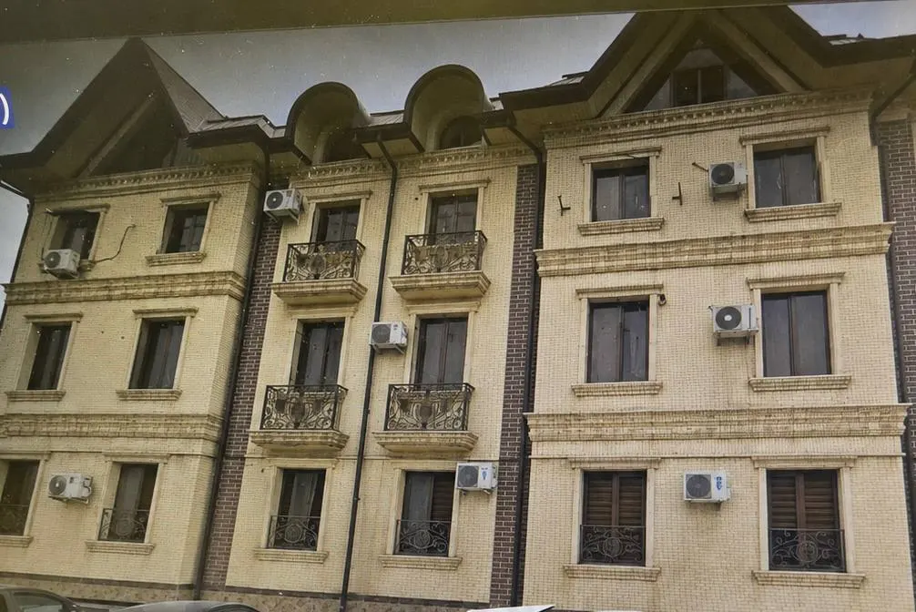 Sotiladi 3 xonali kvartira, 101 m², 2/3 qavat — Yashnobod tumani