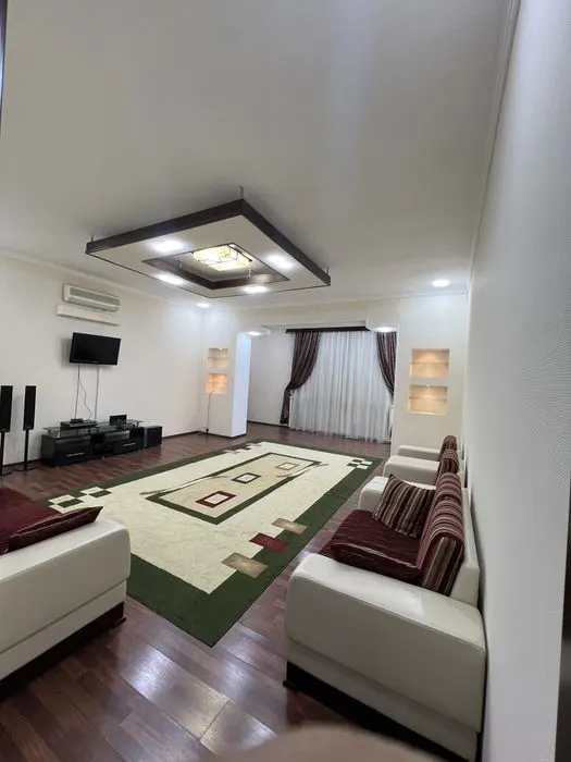 Ijaraga beriladi 2 xonali kvartira, 125 m², 2/5 qavat — Mirzo Ulugʻbek tumani