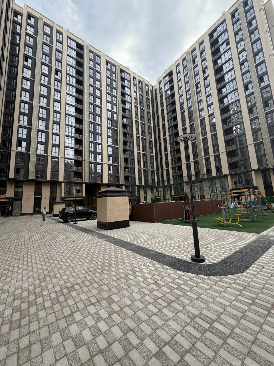 Sotiladi 3 xonali kvartira, 65,2 m², 11/16 qavat — Yakkasaroy tumani