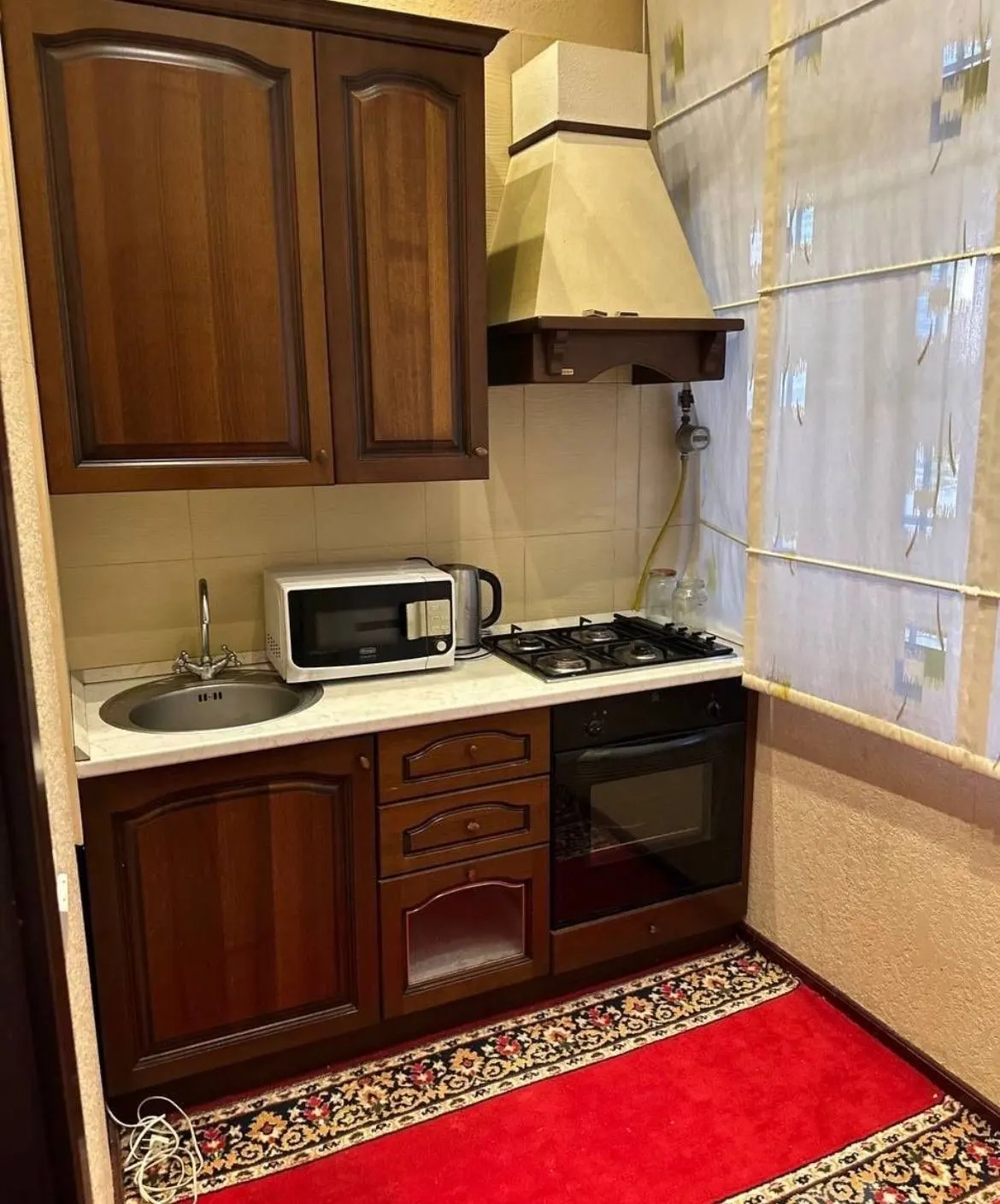 Сдаётся 3-комнатная квартира, 90 м², 2/4 этаж — Чиланзарский район