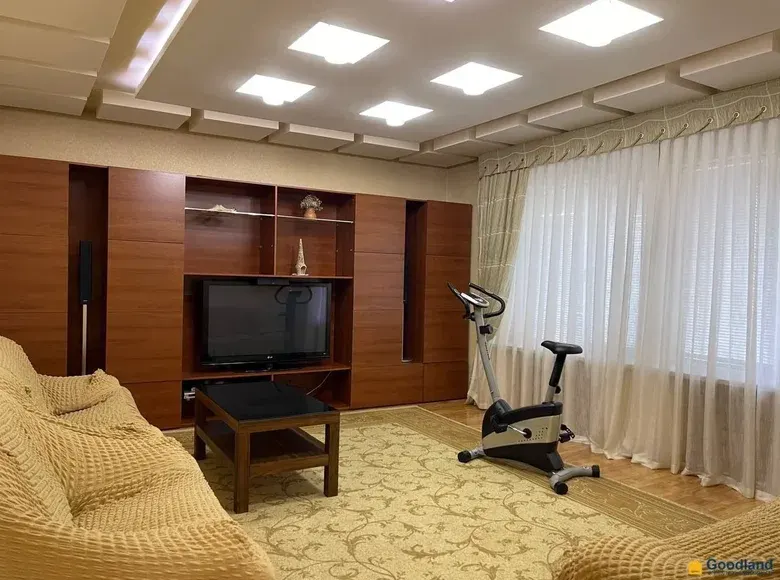 Сотилади 3 хонали квартира, 110 м², 5/5 қават — Тошкент шаҳри