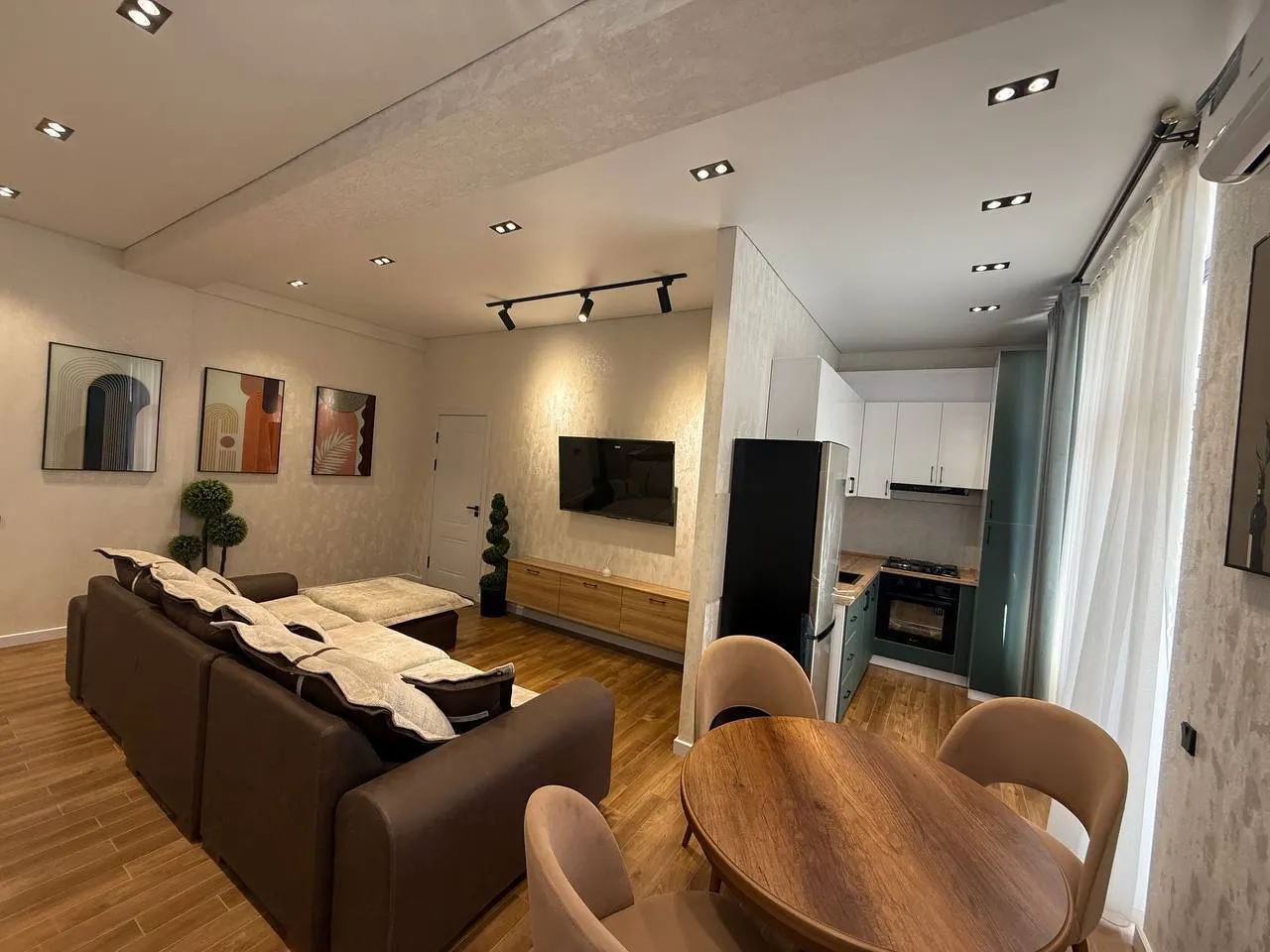 Сдаётся 2-комнатная квартира, 65 м², 2/9 этаж — Юнусабадский район